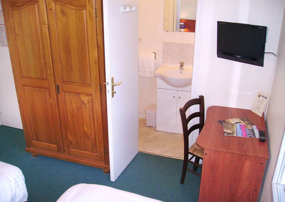 CH-COUR-DOUBL-Hotel-port-jacquet-03